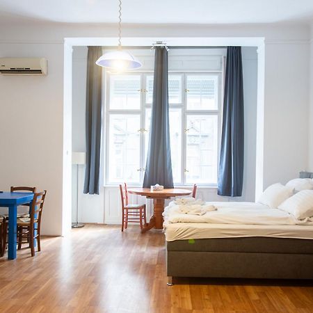 Violin Apartments Будапеща Екстериор снимка