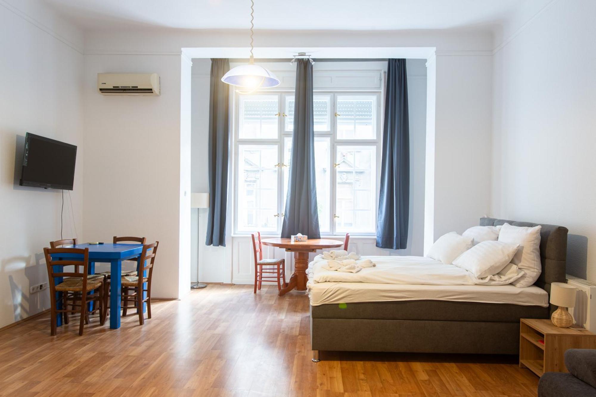 Violin Apartments Будапеща Екстериор снимка