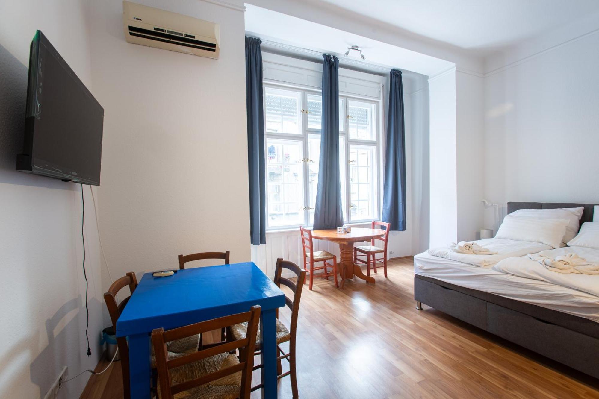 Violin Apartments Будапеща Екстериор снимка