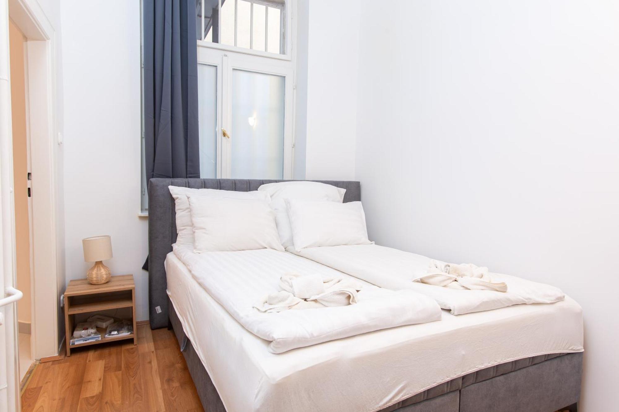 Violin Apartments Будапеща Екстериор снимка